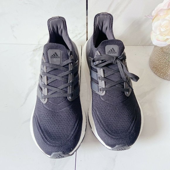 Adidas UltraBoost 21 Womens Sneaker Running Shoe Black Cloud White FY0402 US 11 - Picture 4 of 11